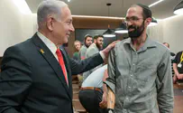 Netanyahu to wounded IDF reservists: 'We are going all the way to destroy Hamas'
